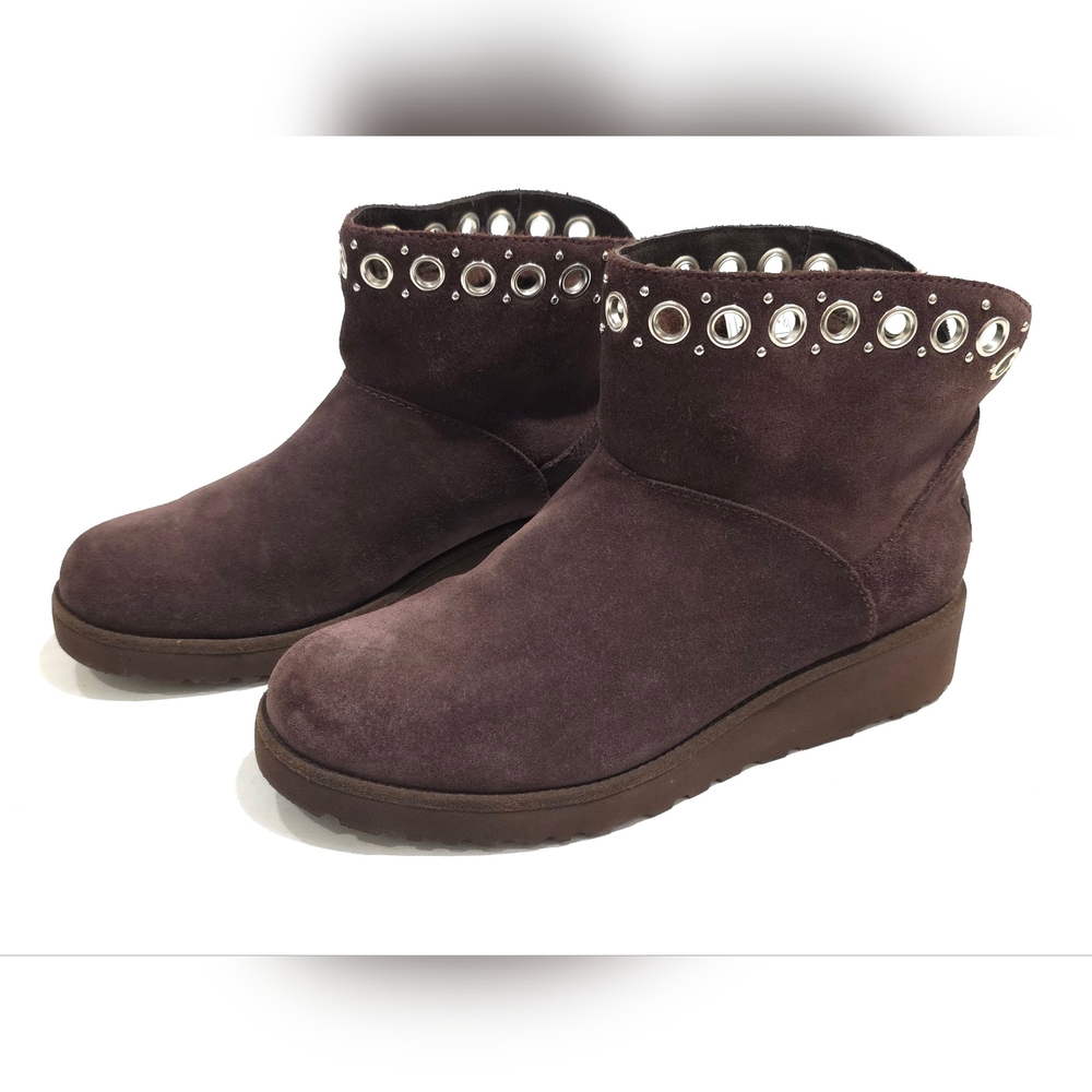 UGG Riley Grommet Stout Brown Suede Wedge Ankle Boots - Womens Size 7.5 EUC